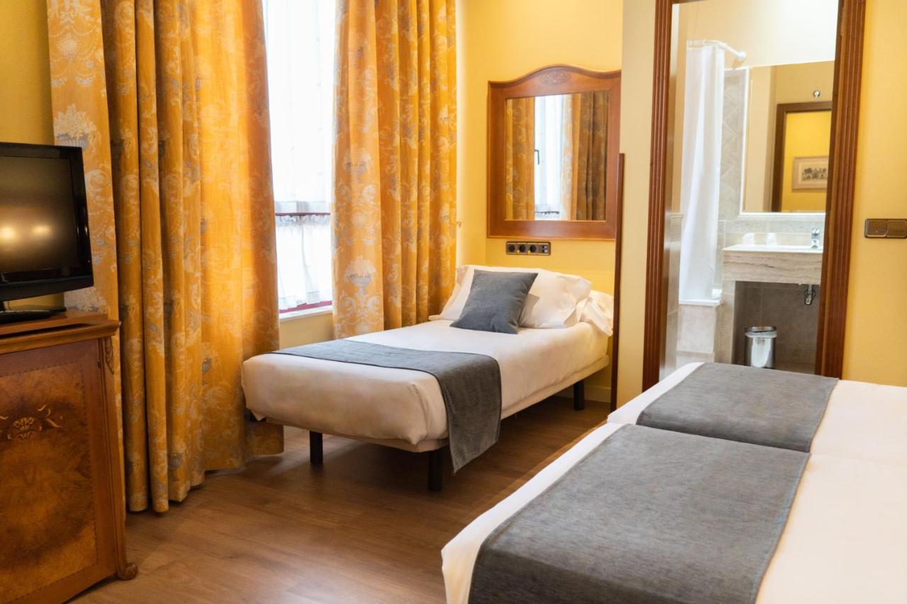 Hotel Alda Mercado De זמורה מראה חיצוני תמונה
