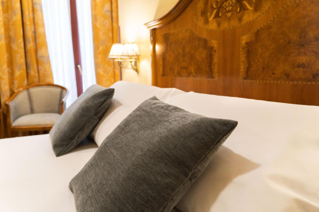 Hotel Alda Mercado De זמורה מראה חיצוני תמונה